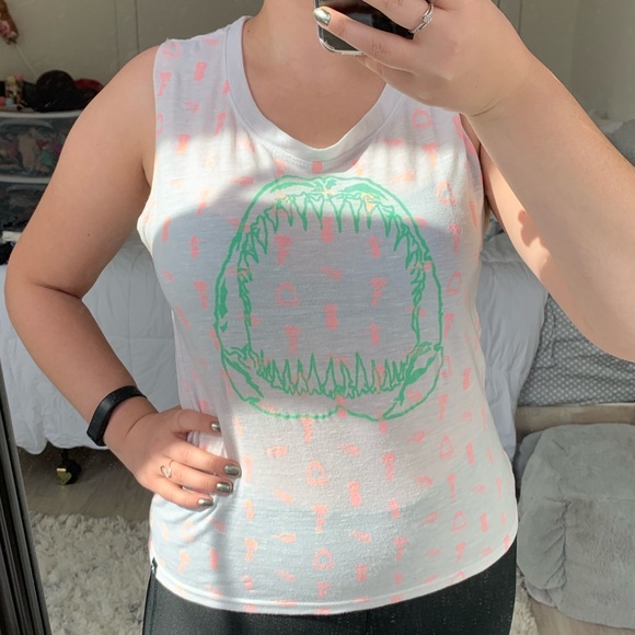 Hurley Shark Jaws Tank Top Muscle Shirt - Picture 2 of 8